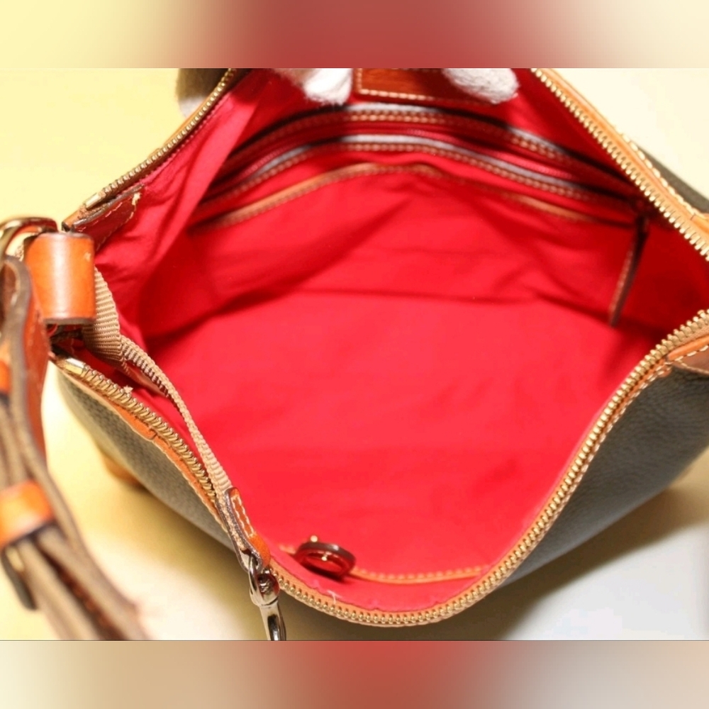Dooney & Bourke 1975  Pebble Grain Leather Hobo Bag & Wallet Set. - Picture 10 of 13